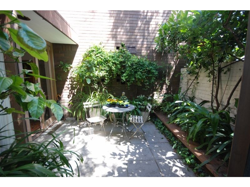 4/2 Anderson Street, South Yarra VIC 3141