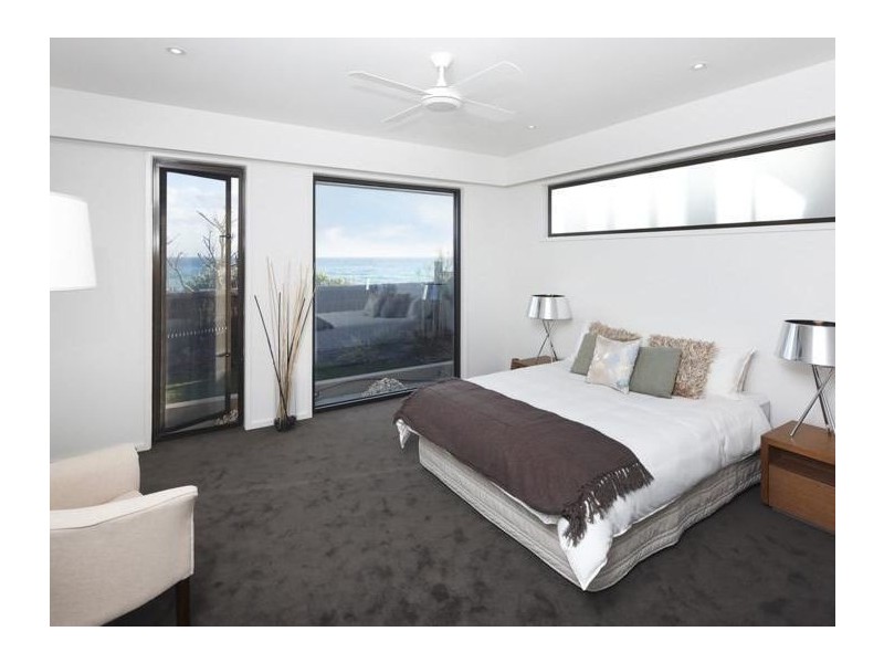 2/7 Kara Grove, Aspendale VIC 3195