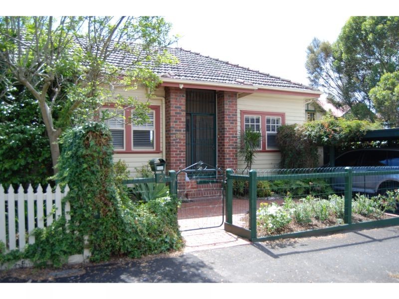 2 Carnarvon Street, Hawthorn East VIC 3123