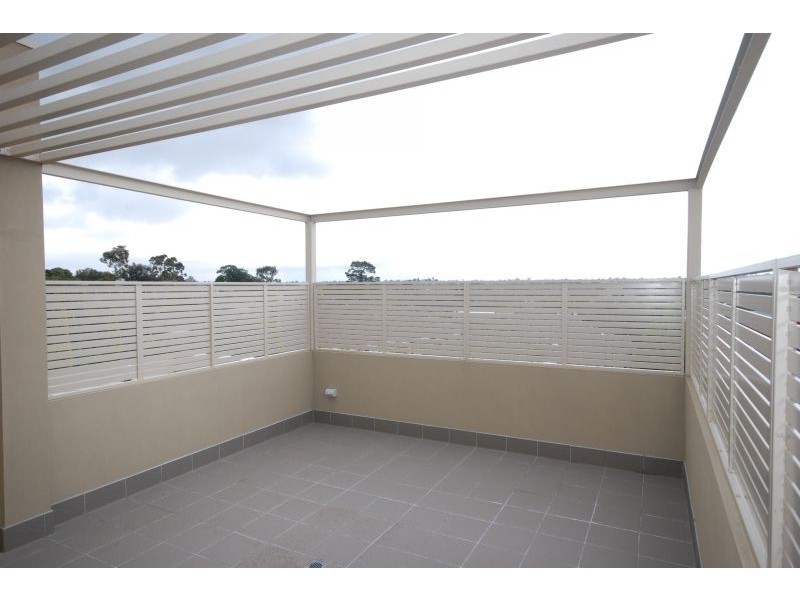 4/16 Lind Street, Strathmore VIC 3041