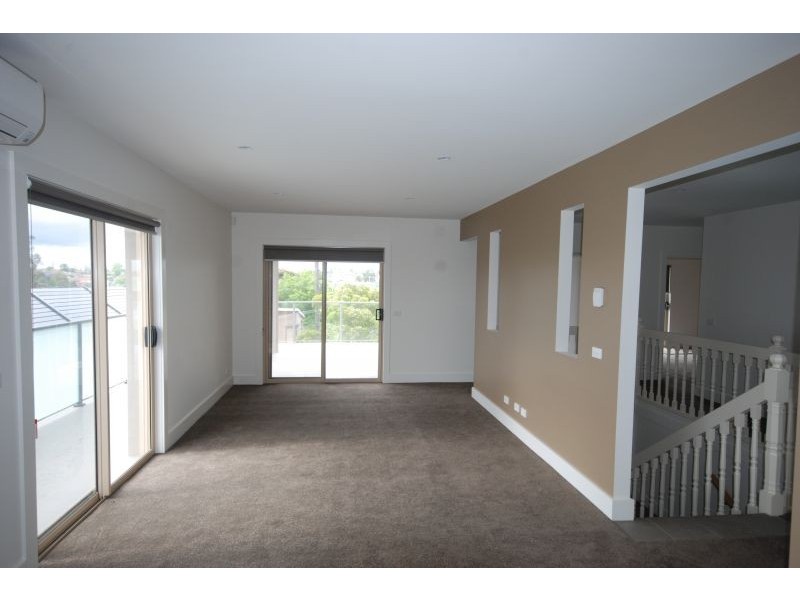 3/16 Lind Street, Strathmore VIC 3041