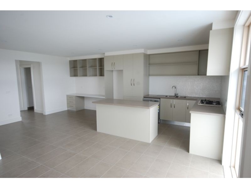 3/16 Lind Street, Strathmore VIC 3041