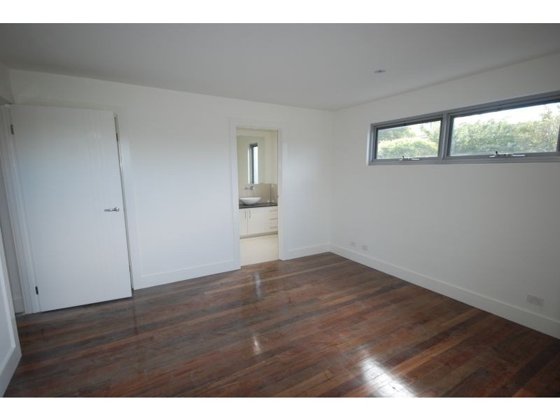 3/290 Pascoe Vale Road, Essendon VIC 3040