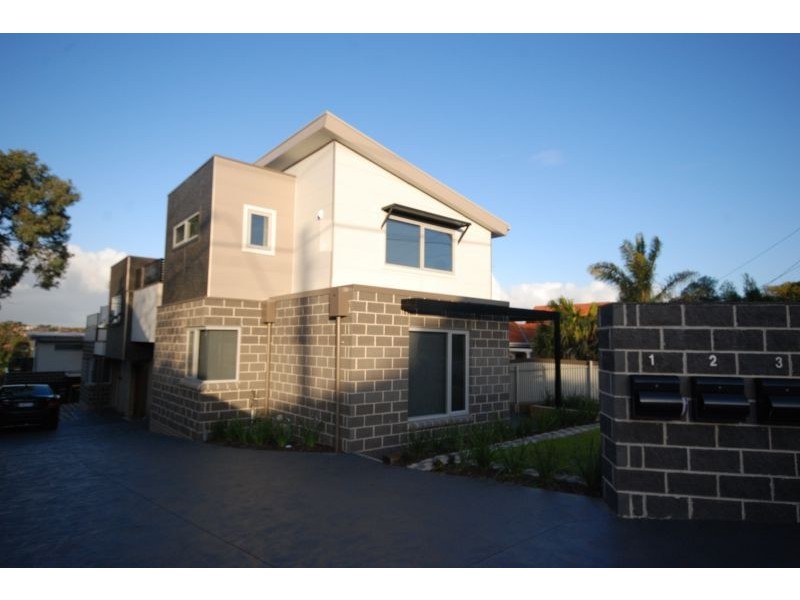 1/290 Pascoe Vale Road, Essendon VIC 3040