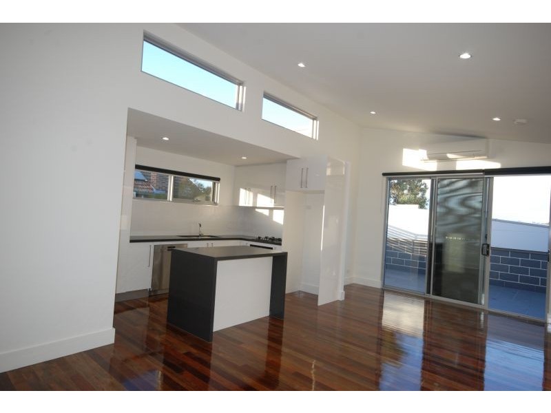 1/290 Pascoe Vale Road, Essendon VIC 3040