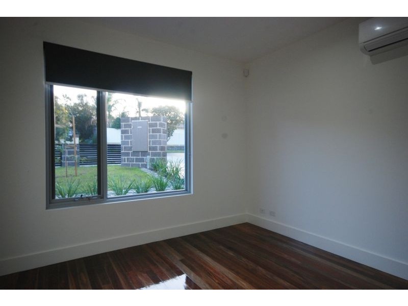 1/290 Pascoe Vale Road, Essendon VIC 3040