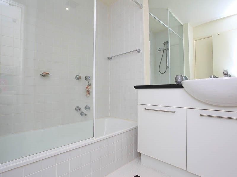 7/2 Wellington Cresent, East Melbourne VIC 3002