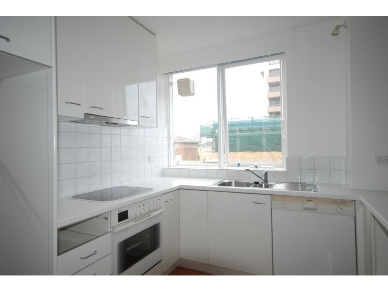 15/321 Beaconsfield Parade, St Kilda West VIC 3182