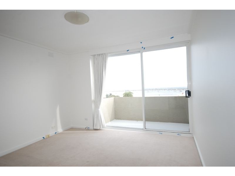 15/321 Beaconsfield Parade, St Kilda West VIC 3182