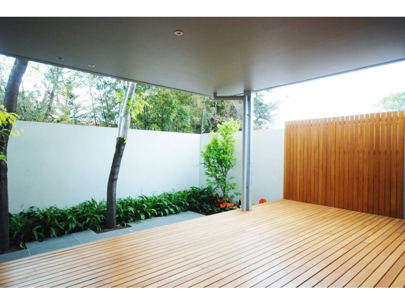 1/5 Mathoura Road, Toorak VIC 3142