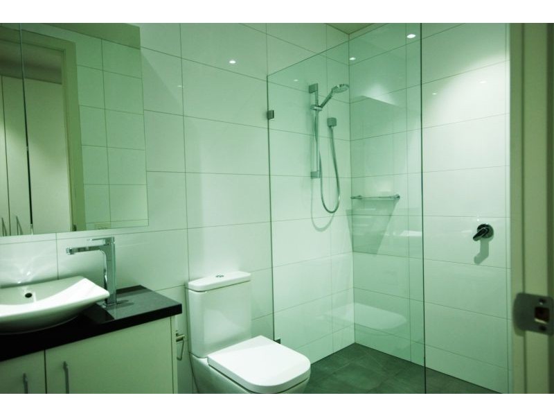 1/5 Mathoura Road, Toorak VIC 3142