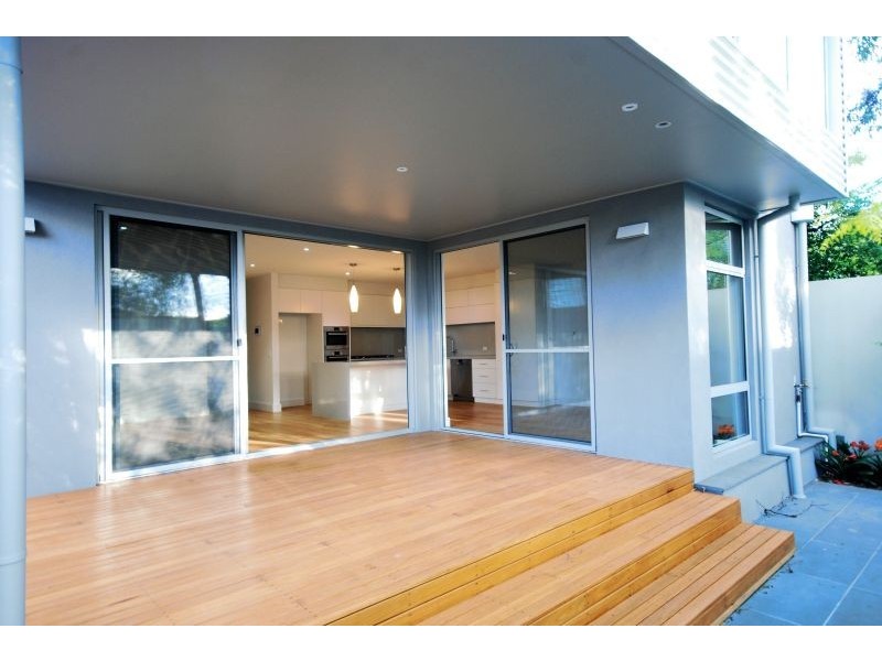 1/5 Mathoura Road, Toorak VIC 3142