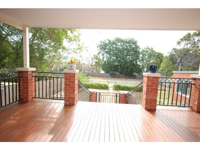 28 Yeovil Road, Glen Iris VIC 3146