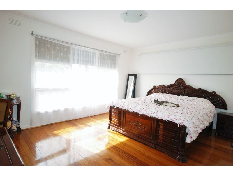 28 Yeovil Road, Glen Iris VIC 3146