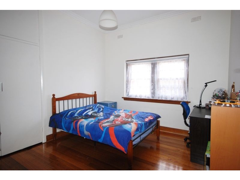 28 Yeovil Road, Glen Iris VIC 3146