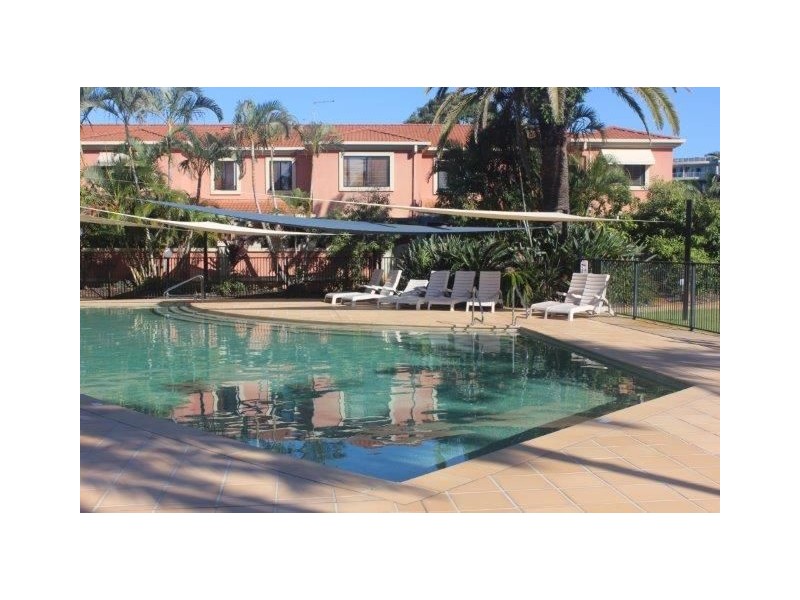 52 Villa Edgewater Harbourview Court, Cleveland QLD 4163