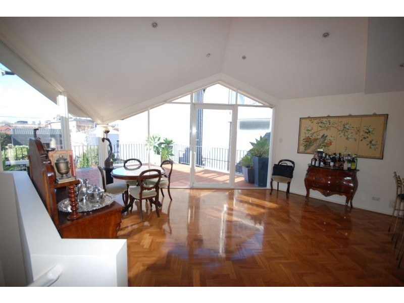 279 Beaconsfield Parade, Middle Park VIC 3206