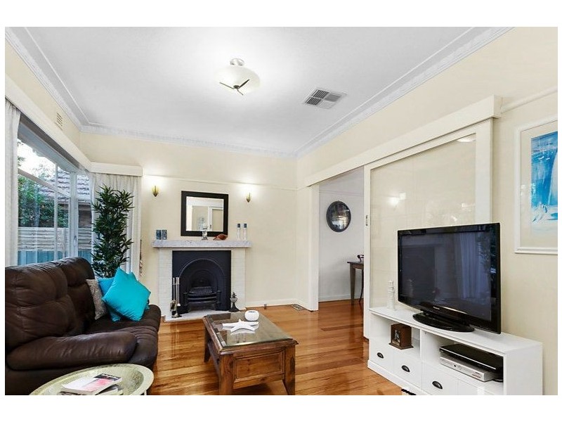 77 Madeline Street, Glen Iris VIC 3146