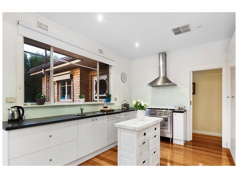 77 Madeline Street, Glen Iris VIC 3146