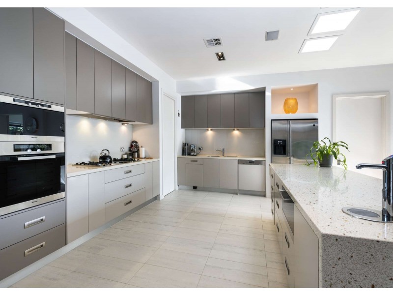 15 Pleasant Avenue, Kew VIC 3101