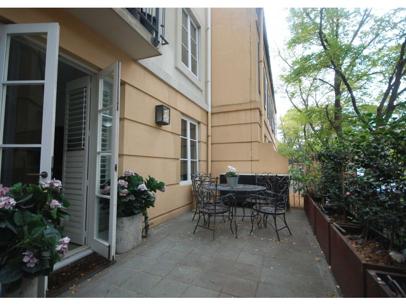 18/1 Wellington Crescent, East Melbourne VIC 3002