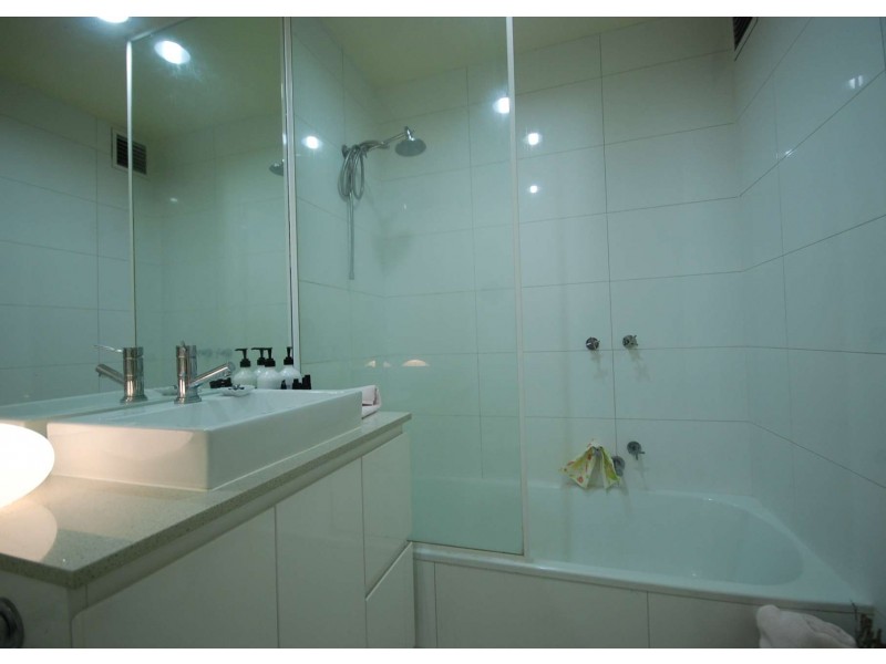 18/1 Wellington Crescent, East Melbourne VIC 3002