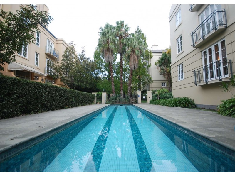 18/1 Wellington Crescent, East Melbourne VIC 3002