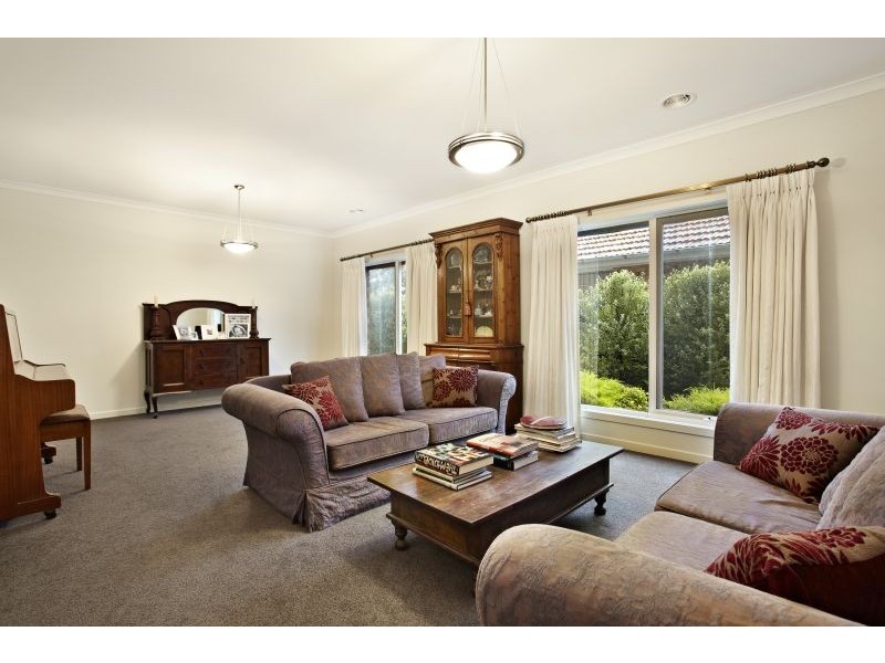 38 Larch Street, Blackburn VIC 3130