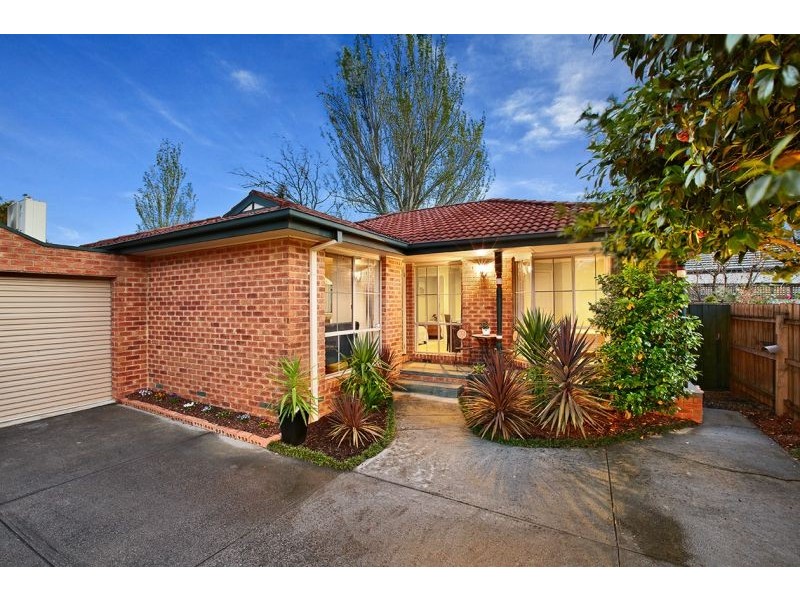 2/34 Springfield Road, Box Hill North VIC 3129
