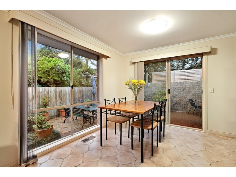 2/34 Springfield Road, Box Hill North VIC 3129