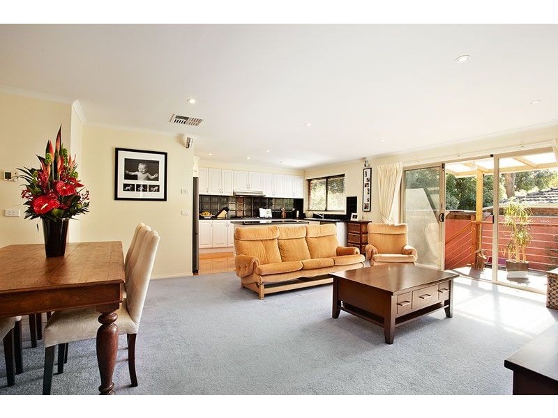 3/6 Halls Parade, Mitcham VIC 3132