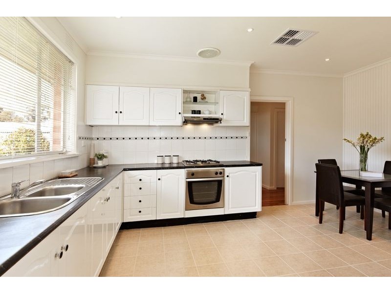 104 Shafer Road, Blackburn North VIC 3130