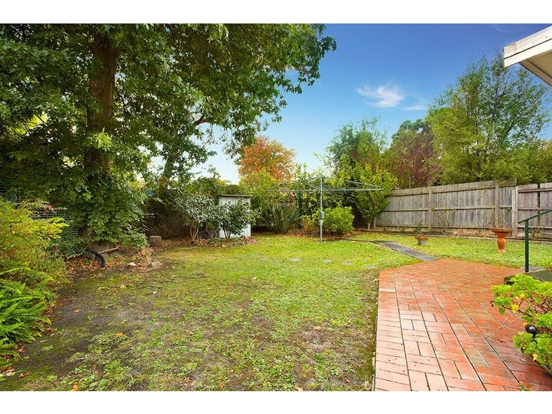 35 Hunter Drive, Blackburn South VIC 3130