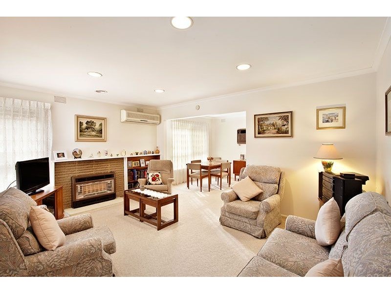 7 Taylor Avenue, Burwood East VIC 3151