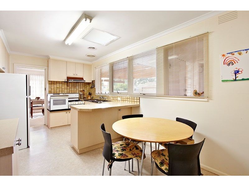 7 Taylor Avenue, Burwood East VIC 3151