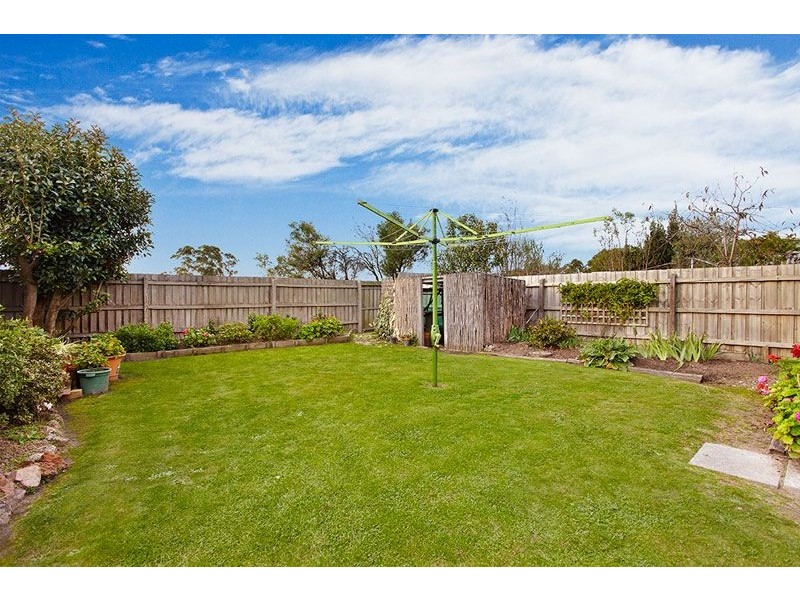 7 Taylor Avenue, Burwood East VIC 3151