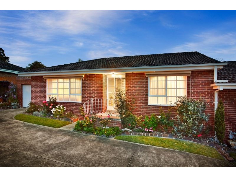11/17 Kingsley Crescent, Mont Albert VIC 3127