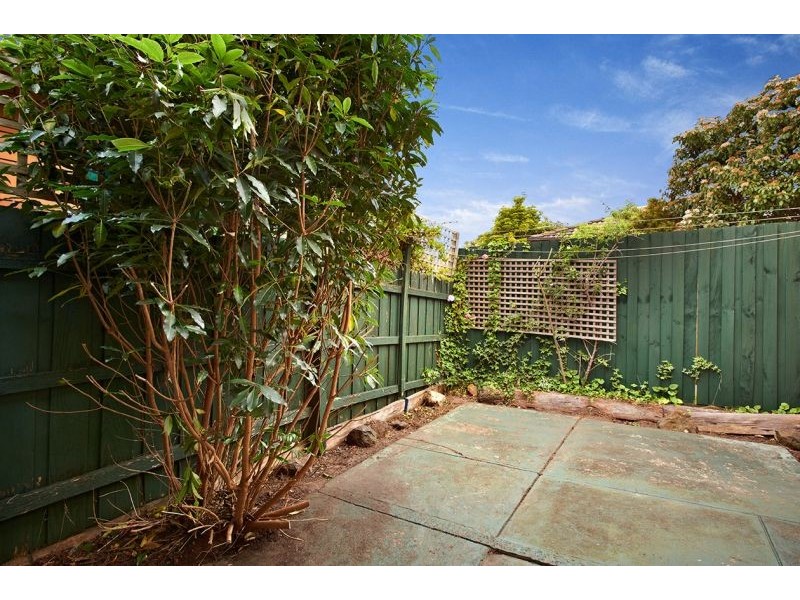 1/30 Simpsons Road, Box Hill VIC 3128