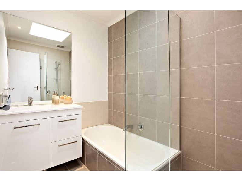 2/33 Shannon Street, Box Hill North VIC 3129