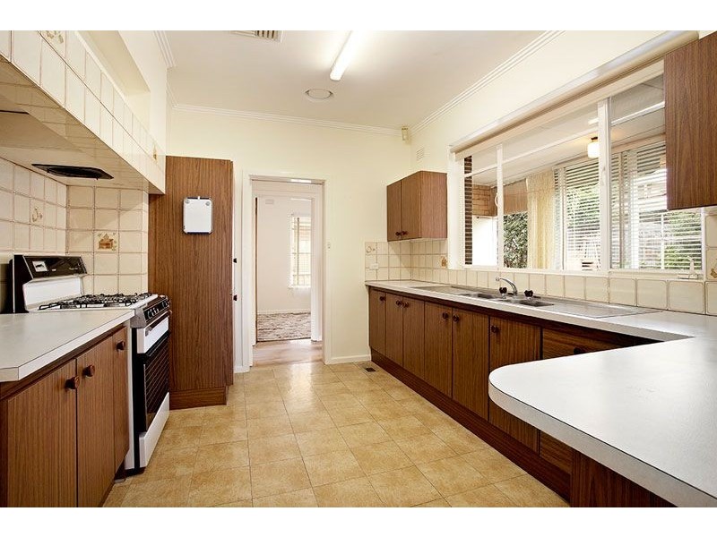 6 Diana Drive, Blackburn North VIC 3130