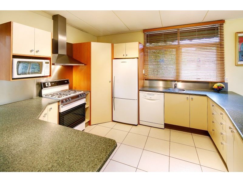 27 Lee Ann Street, Blackburn South VIC 3130