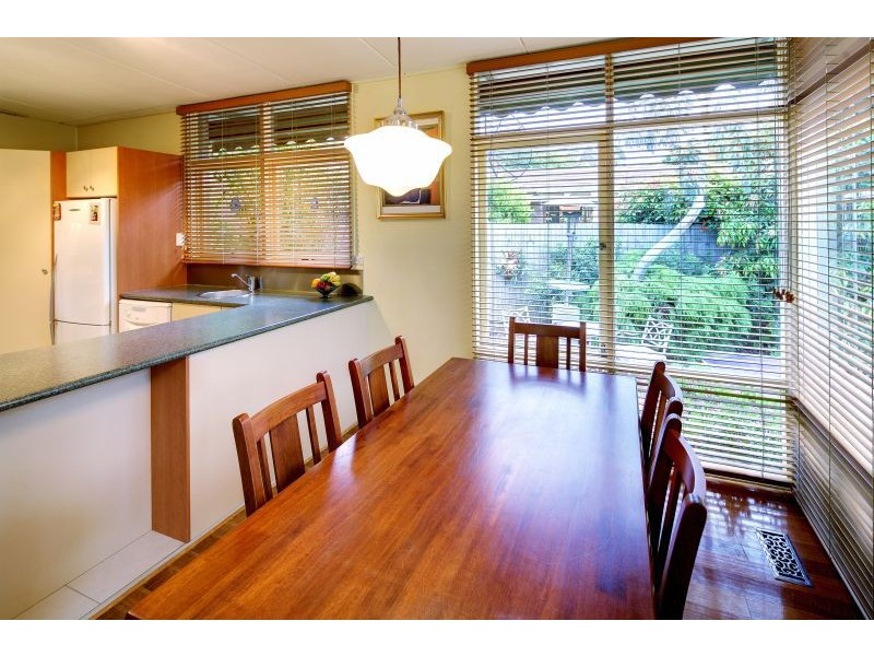 27 Lee Ann Street, Blackburn South VIC 3130