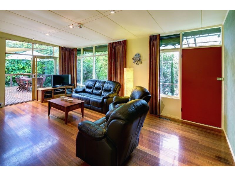 27 Lee Ann Street, Blackburn South VIC 3130