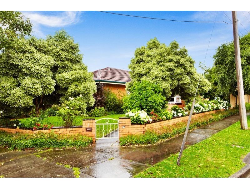 3 Bluehills Avenue, Nunawading VIC 3131