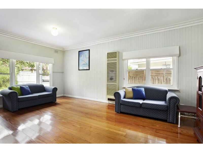 49 Illoura Avenue, Ringwood East VIC 3135