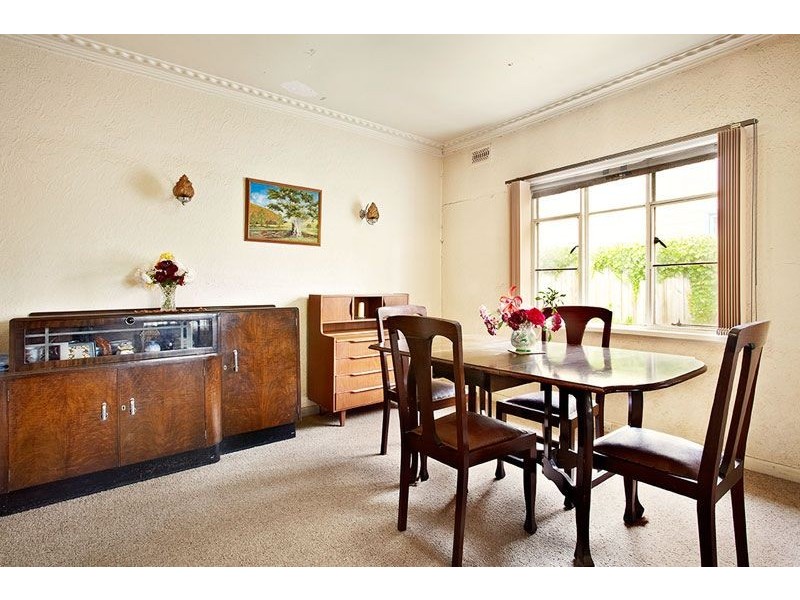 27 Elder Street, Blackburn VIC 3130