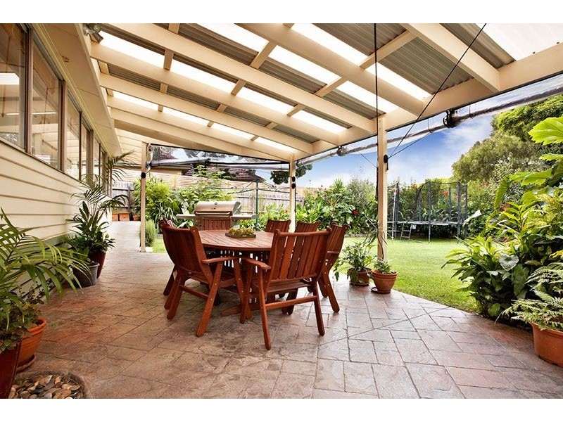 76 Pakenham Street, Blackburn VIC 3130