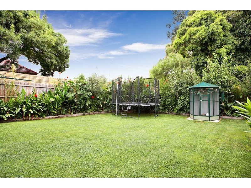 76 Pakenham Street, Blackburn VIC 3130