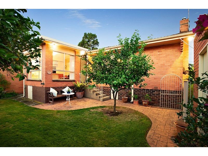35 Bond Avenue, Blackburn South VIC 3130