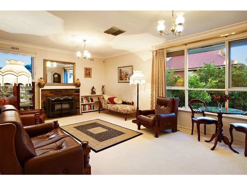 35 Bond Avenue, Blackburn South VIC 3130